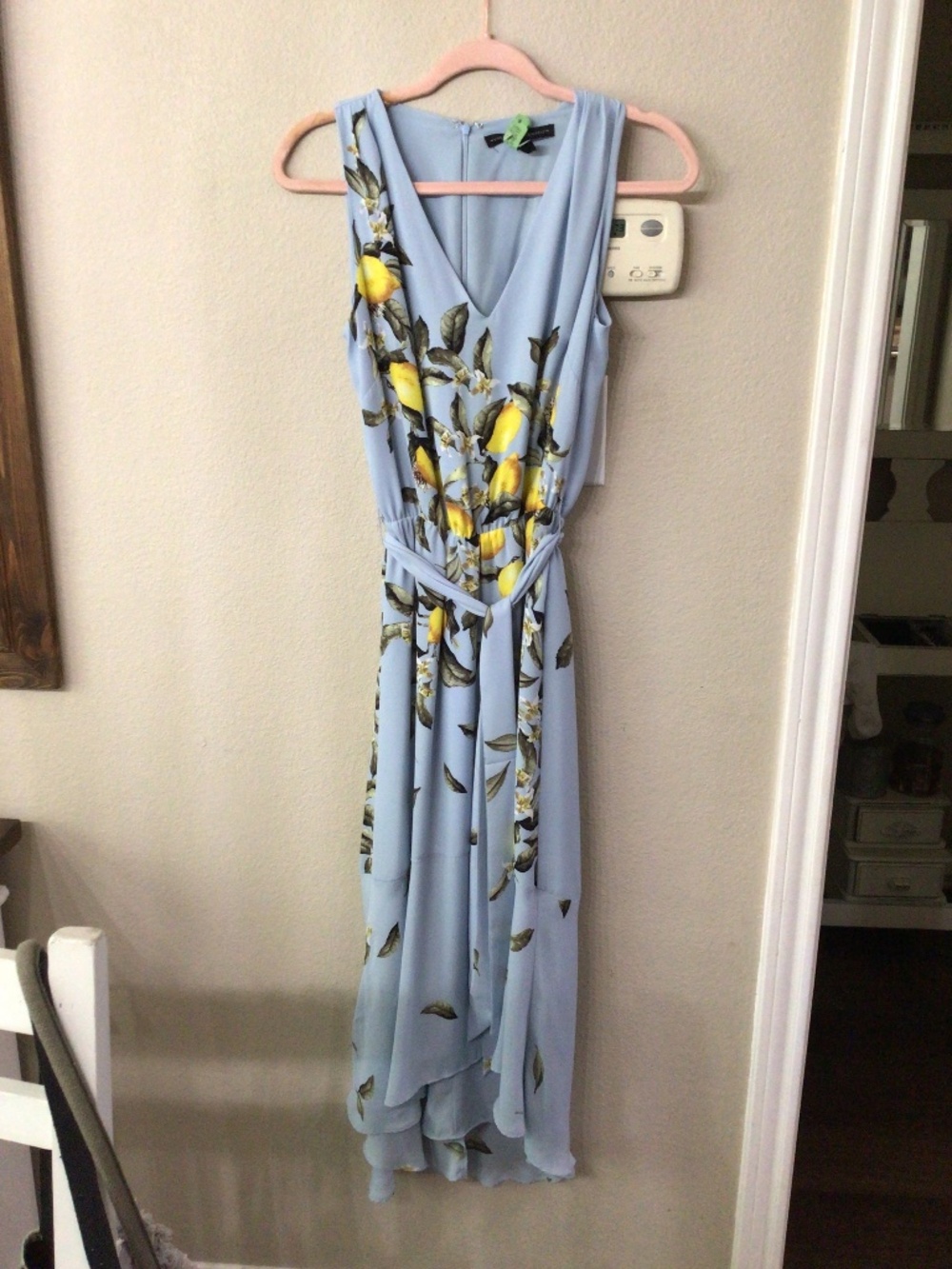 White House Black Market  baby blue dress with lemons. Size XS Just dry cleaned